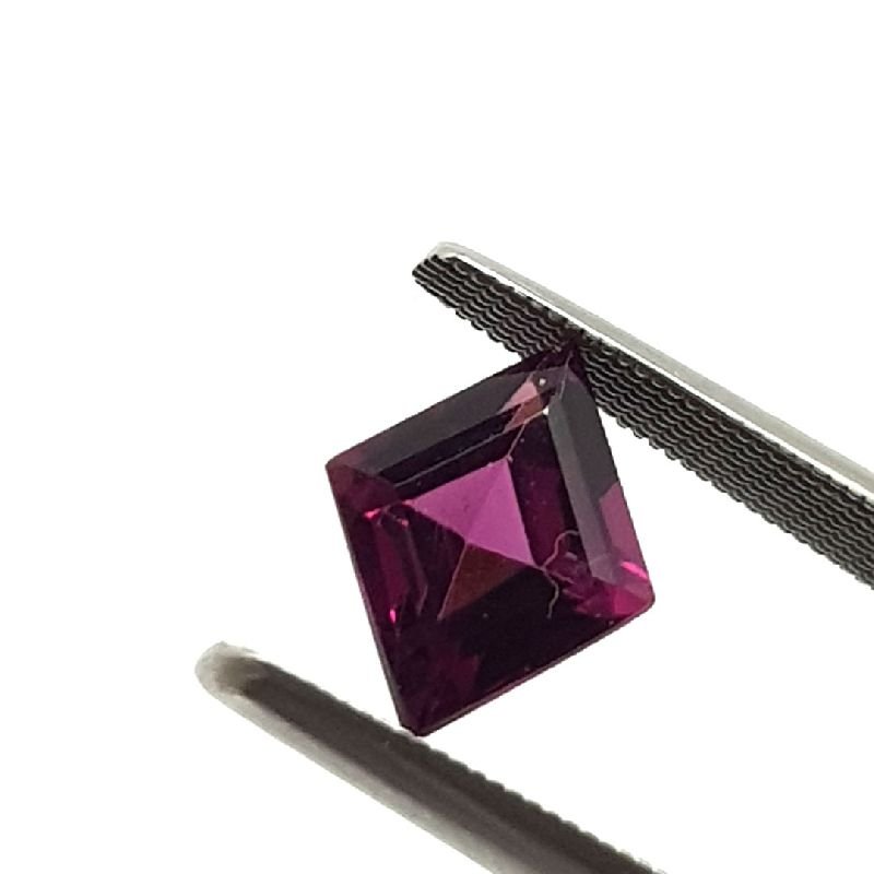 Rhodolite Kite Shape Stone