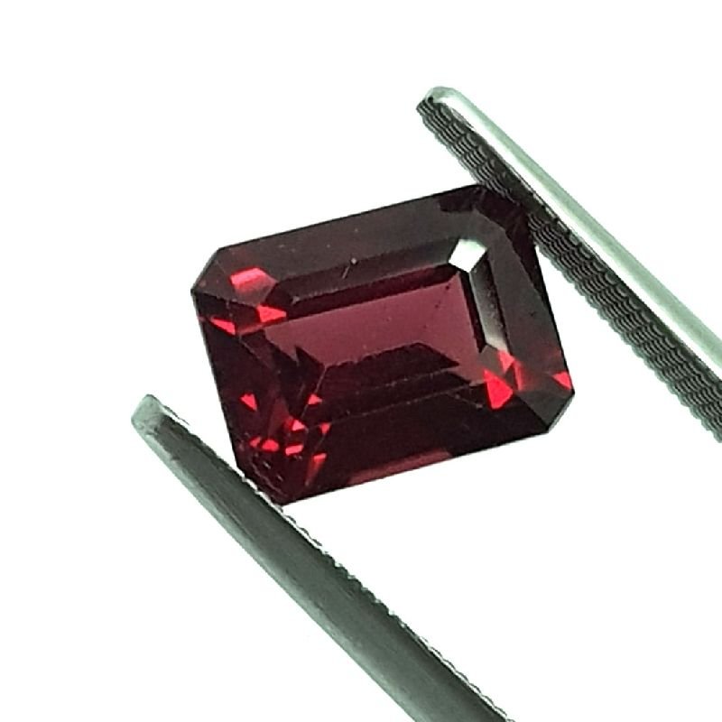 Rhodolite Octagone Shape Stone