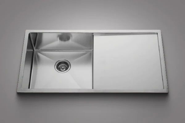 Handmade Single Bowl Sink with Drain 02