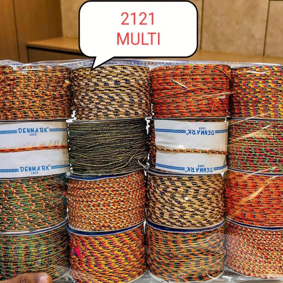 2121 Zari Lace