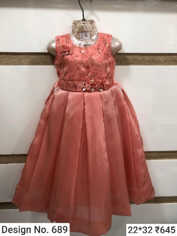 Des. No. 689 Girls Fancy Frock
