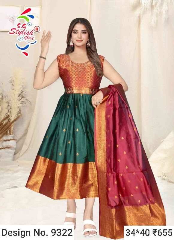 Des. No. 9322 Ladies Fancy Gown