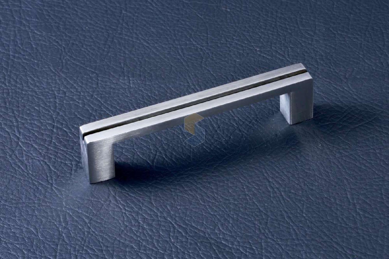 SC-015 Stylish Cabinet Handle