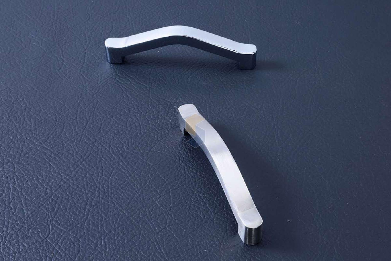 SC-017 Stylish Cabinet Handle