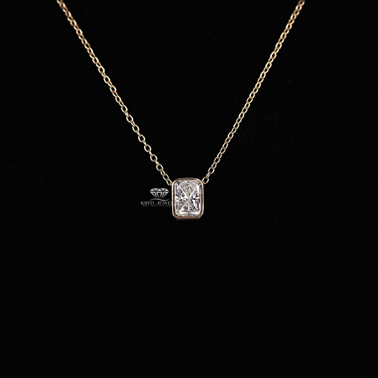 18K Gold Radiant Cut Diamond Pendant Necklace