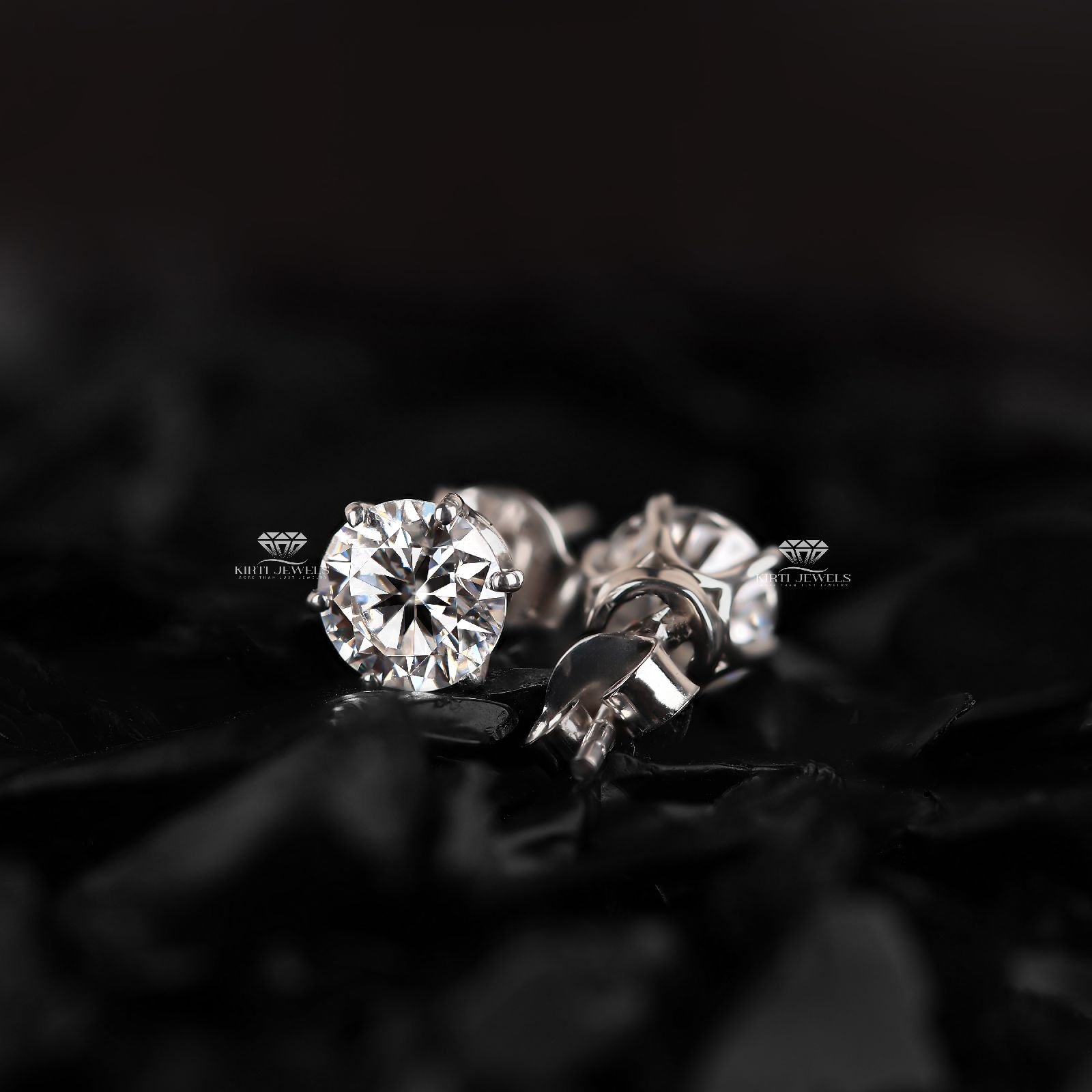 18K Gold RMDE16 Diamond Earrings