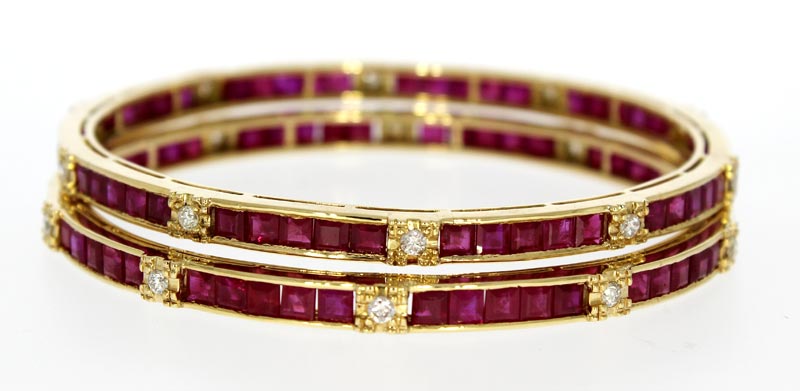 Diamond Bangles (DC-2188)
