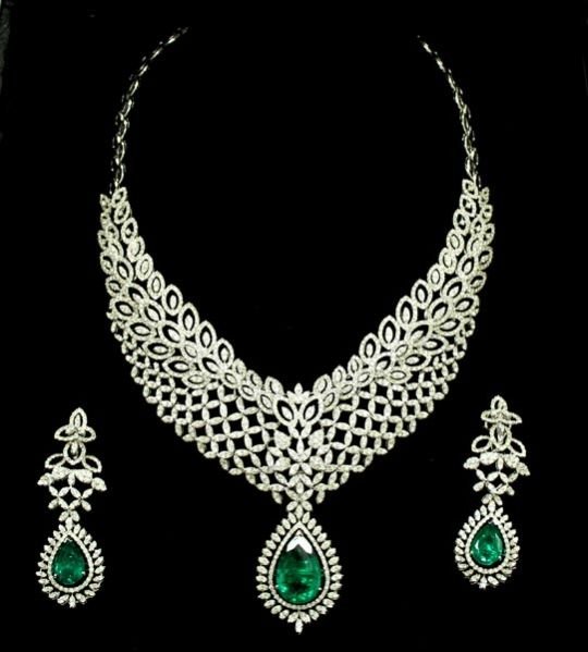 Diamond Necklace Set (DS-2106)