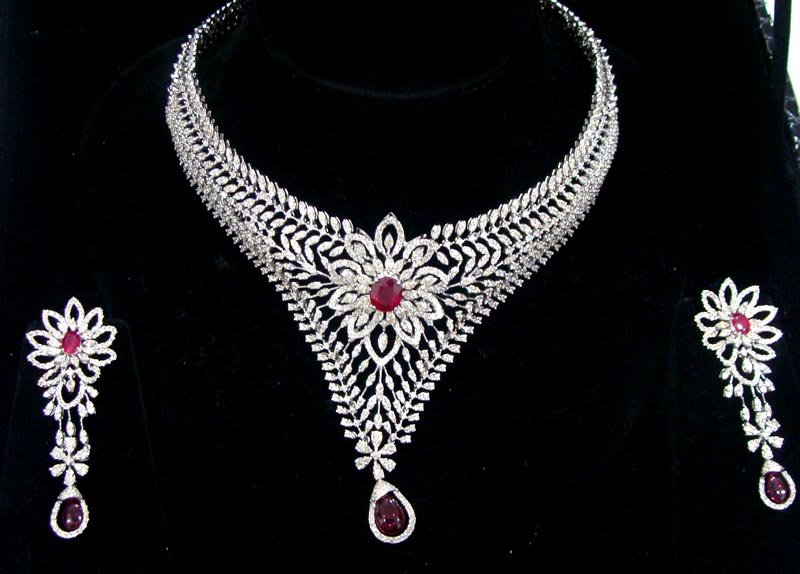 Diamond Necklace Set (DS-2119)
