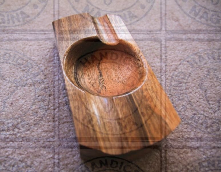 HHC132 Wooden Ashtray