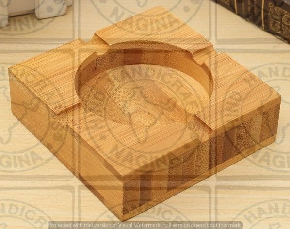 HHC133 Wooden Ashtray