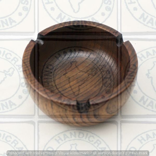 HHC136 Wooden Ashtray