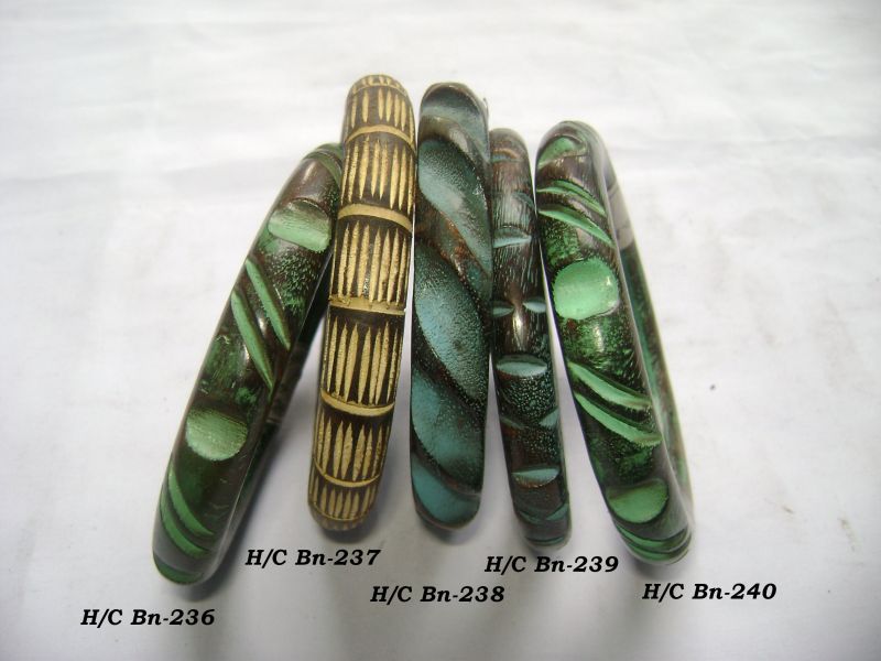HHC143 Designer Wooden Bangle