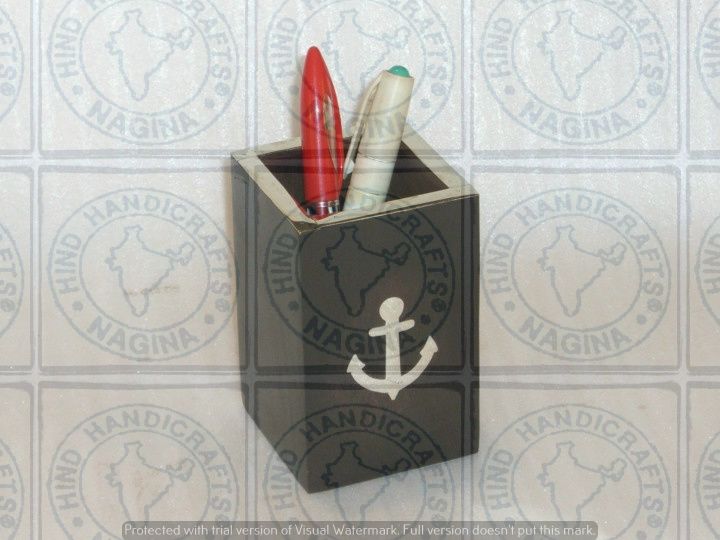 HHC245 Wooden Pen Holder