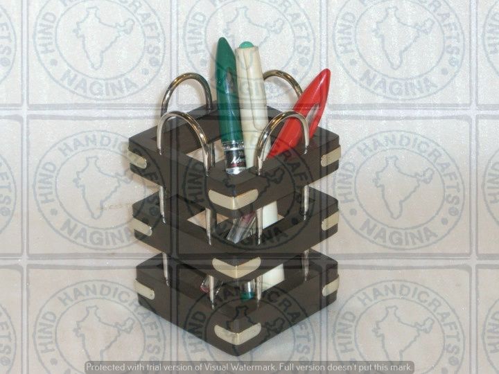 HHC246 Wooden Pen Holder