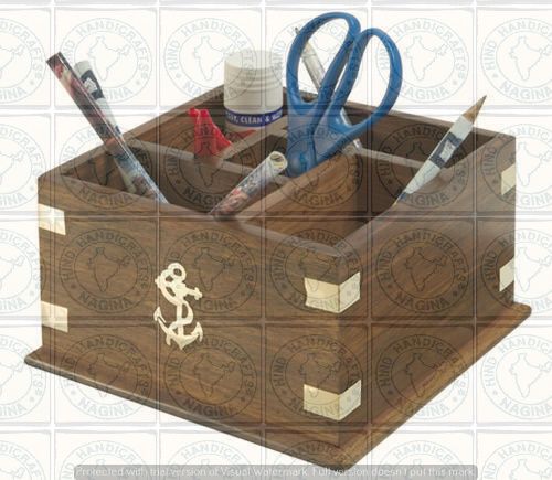 HHC248 Wooden Pen Holder