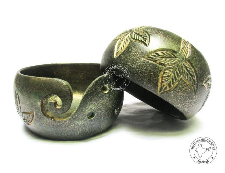 HHC291 Wooden Yarn Bowl