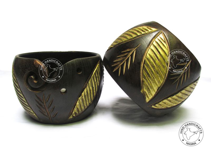 HHC294 Wooden Yarn Bowl