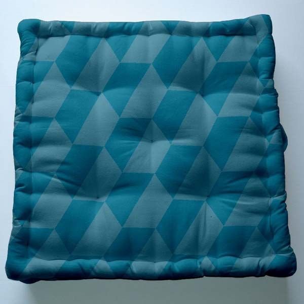 Box Cushion 03