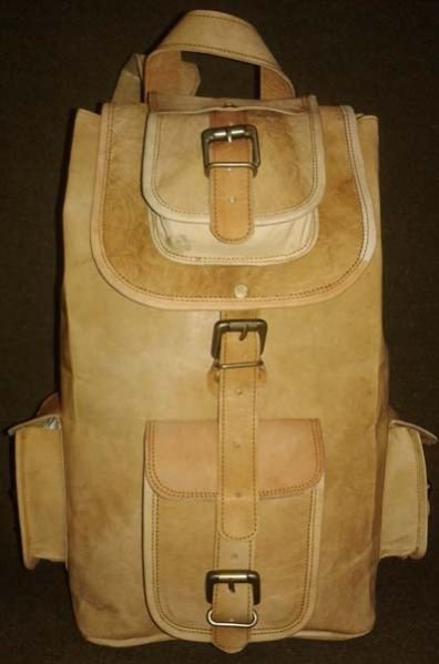 Leather Traveling Backpack 02