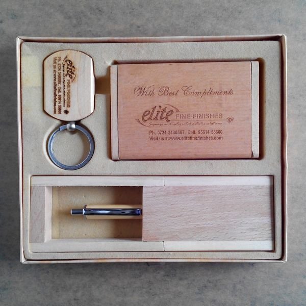 Engraved Wooden Gifts 02