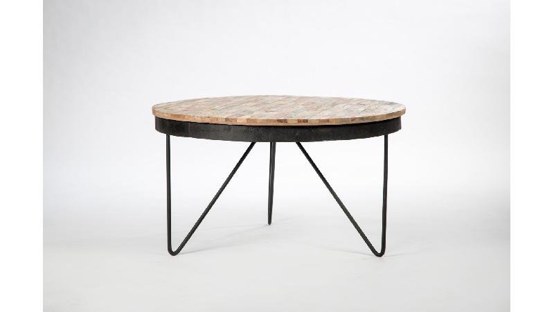 Round Table (Item 425)