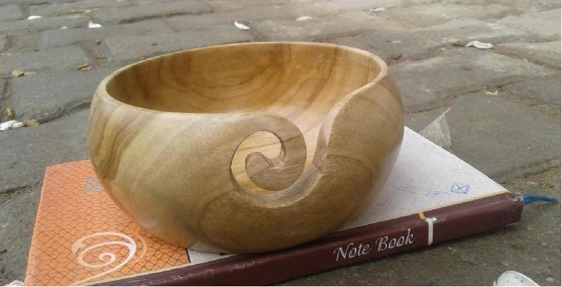 Wooden Yarn Bowl (Item 101)