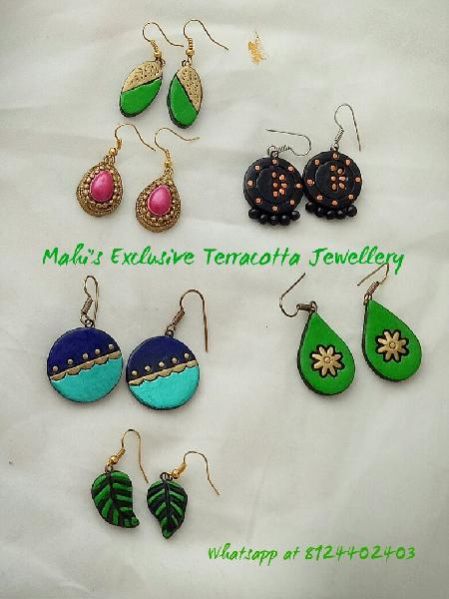 Terracotta Dangle Earring 02