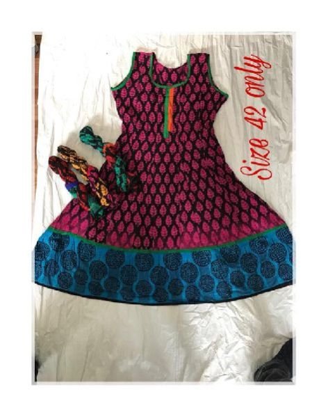 Ladies Crinkle Sleeveless Anarkali Kurti