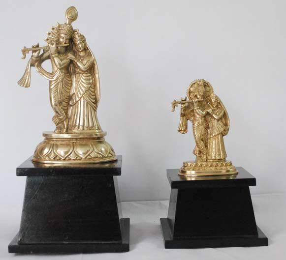 Radha Krishna Statue