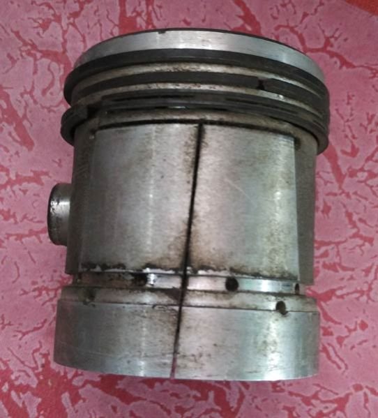 Piston