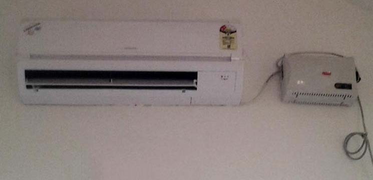 Hitachi Split AC