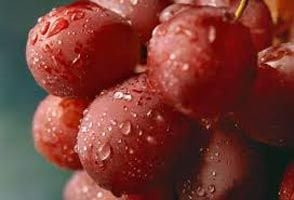 Coloured Seeded Grapes