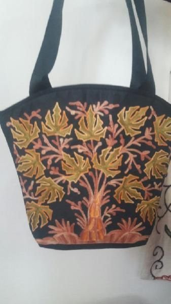 Embroidered Hand Bag 02