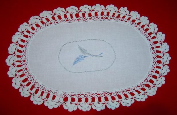 Crochet Table Cover 01
