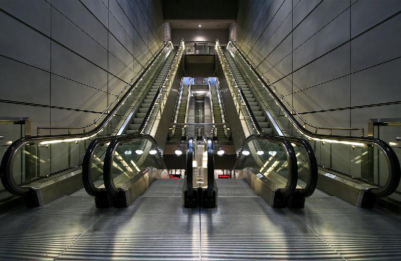 Staircase Escalator 01