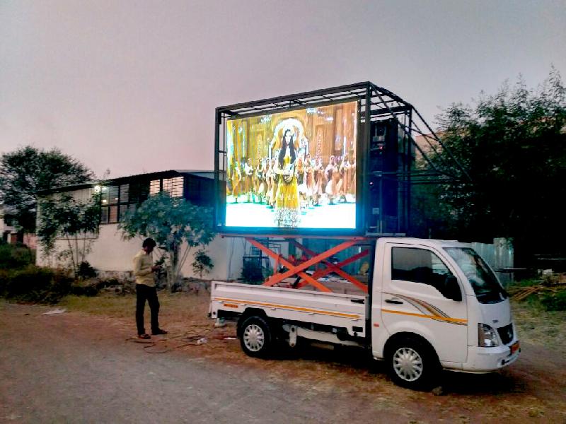 LED Mobile Display Screens 01