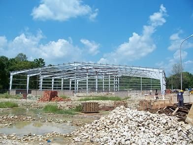 Pre Engineered Metal Building Fabrication 04