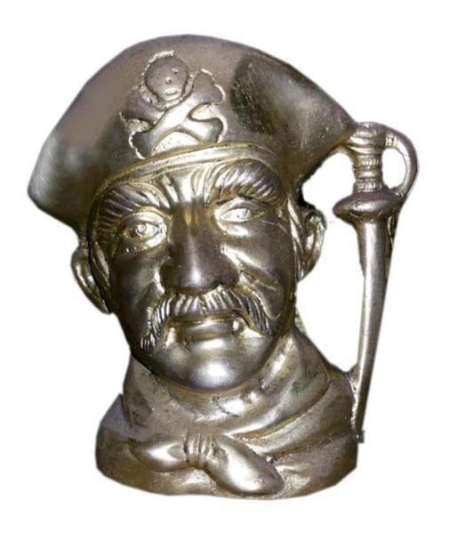 English Men Pen Stand