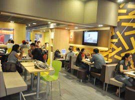 Retail Store Interior Designing 03