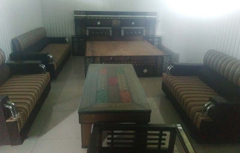 Lee Wood Wooden Bed 03