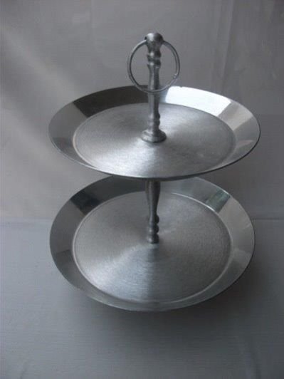 Metal Cake Stand 02