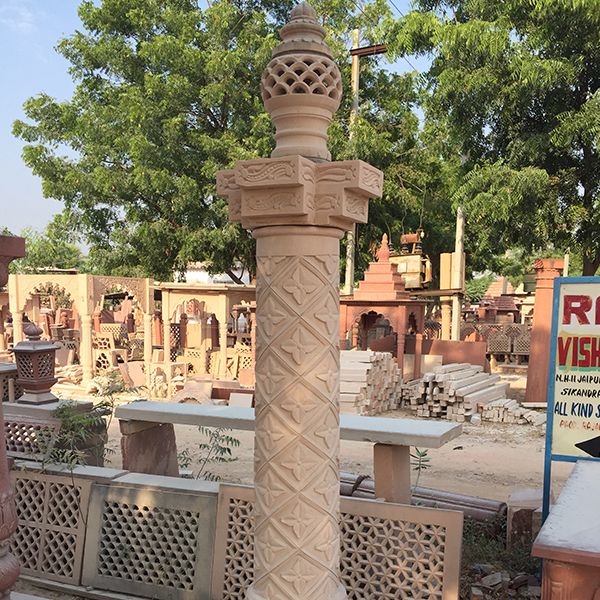 Sandstone Lamp Post 01