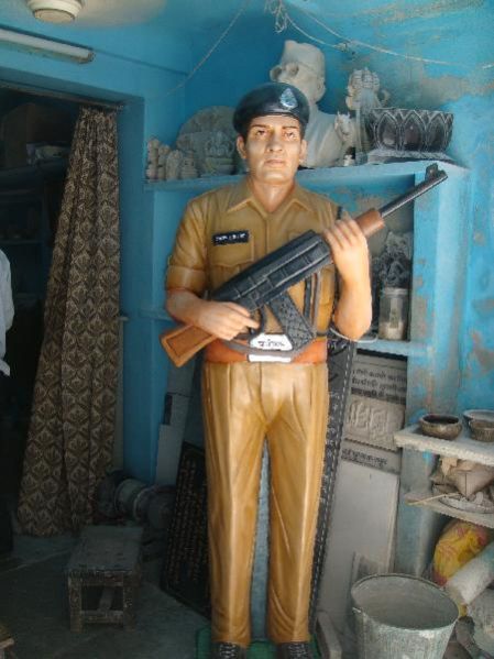 Statue Jawan