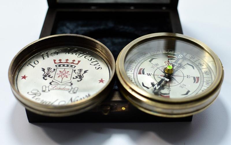 Brass Compass 02