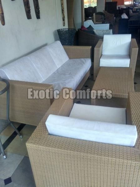 Designer Sofa Set 02