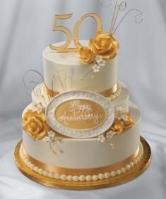 Golden Jubilee Cake 01
