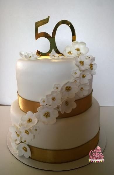 Golden Jubilee Cake 06