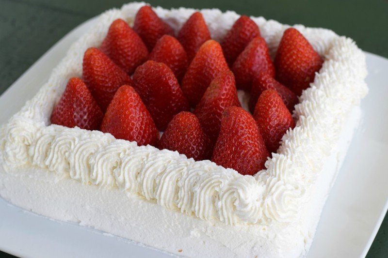 Strawberry Cake 10