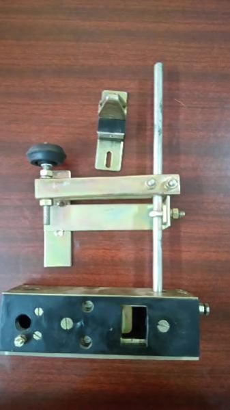 Brass Leaf Lock System 01